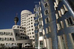 duesseldorf-medienhafen-medienhafen-gehry-bauten-040