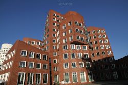 duesseldorf-medienhafen-medienhafen-gehry-bauten-044