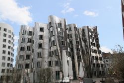 duesseldorf-medienhafen-medienhafen-gehry-bauten-049