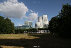 duesseldorf-medienhafen-medienhafen-gehry-bauten-064