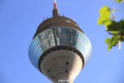 duesseldorf-medienhafen-medienhafen-rheinturm-004