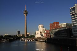 duesseldorf-medienhafen-medienhafen-rheinturm-038