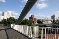duesseldorf-medienhafen-medienhafen3-113