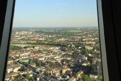 duesseldorf-medienhafen-rheinturm-aussicht-057