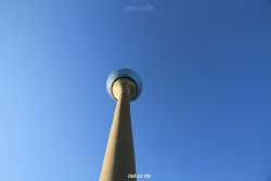 duesseldorf-medienhafen-rheinturm-055