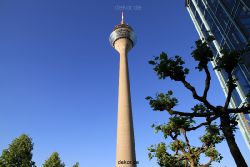 duesseldorf-medienhafen-rheinturm-063