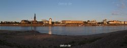 duesseldorf-altstadt-rheinpromenade-panorama-006