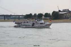 duesseldorf-altstadt-rheinpromenade-033