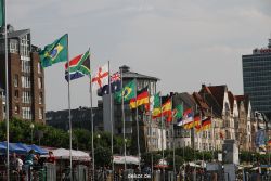 duesseldorf-altstadt-rheinpromenade-035
