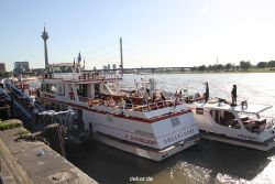 duesseldorf-altstadt-rheinpromenade2-004