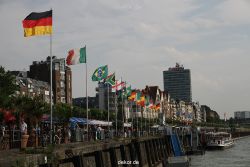 duesseldorf-altstadt-rheinpromenade2-027