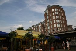 duesseldorf-altstadt-rheinpromenade2-035
