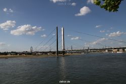 duesseldorf-altstadt-rheinpromenade2-046