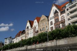 duesseldorf-altstadt-rheinpromenade2-055