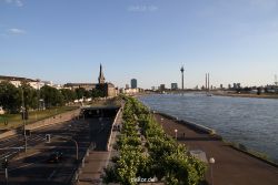 duesseldorf-altstadt-rheinpromenade2-066
