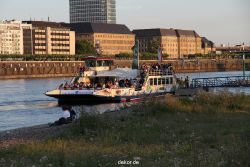 duesseldorf-altstadt-rheinpromenade2-083