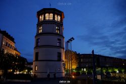 duesseldorf-altstadt-schlossturm-abend-001