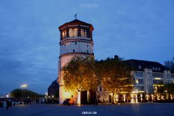 duesseldorf-altstadt-schlossturm-abend-006