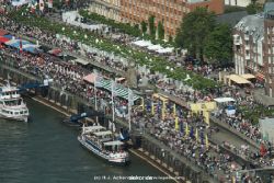 duesseldorf-altstadt-rheinpromenade-von-oben-016