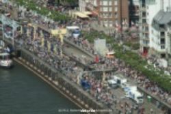 duesseldorf-altstadt-rheinpromenade-von-oben-017_tn
