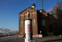 duesseldorf-saeulenheilige-fremde-018