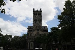 neuss-quirinus-muenster-aussen-002
