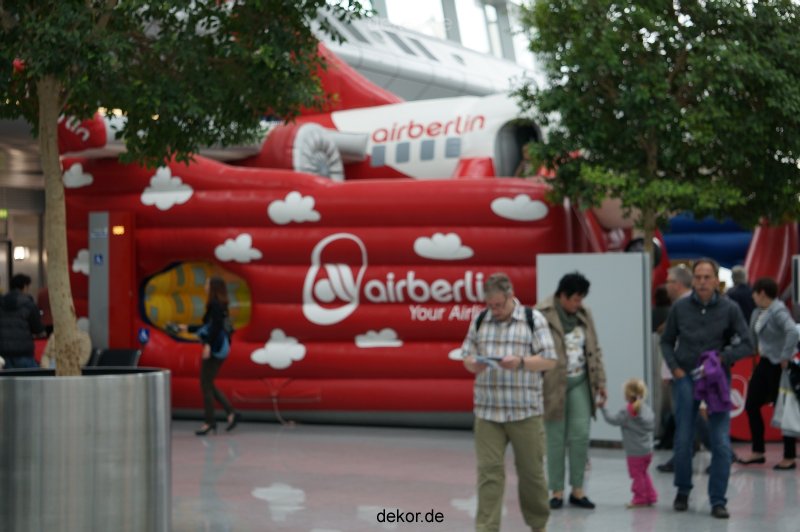 duesseldorf-luftfahrttag-2013-airberlin-huepfburg-001