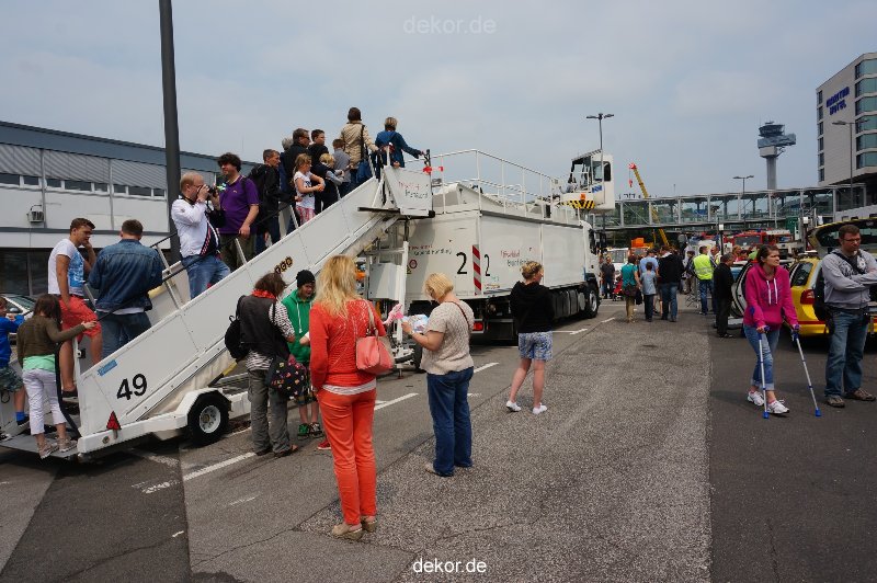 duesseldorf-luftfahrttag-2013-fahrzeuge-069