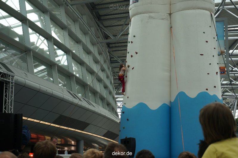 duesseldorf-luftfahrttag-2013-klettertuerme-003