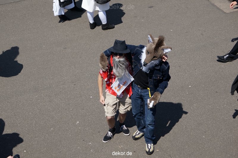 duesseldorf-japantag-2013-free-hugs-007