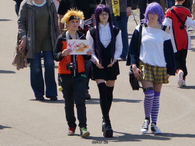 duesseldorf-japantag-2013-free-hugs-015