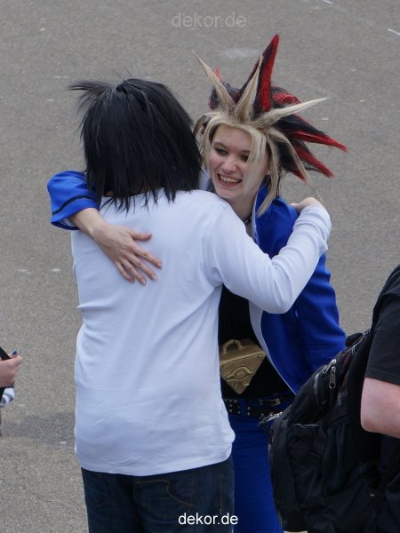 duesseldorf-japantag-2013-free-hugs-024
