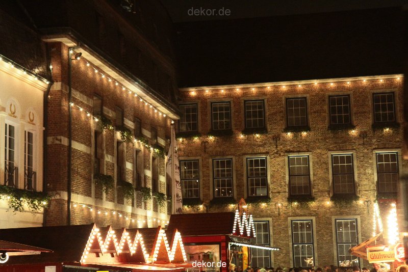 weihnachtsmaerkte-2010-duesseldorf-rathausplatz-abend-017