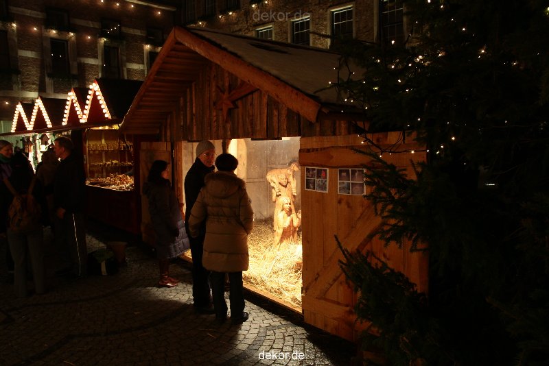 weihnachtsmaerkte-2010-duesseldorf-rathausplatz-abend-035