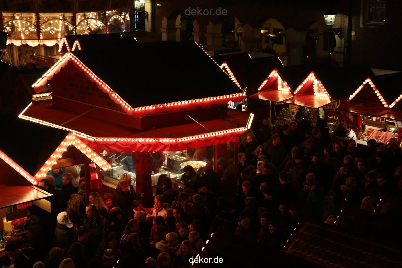 weihnachtsmaerkte-2010-duesseldorf-rathausplatz-abend-064