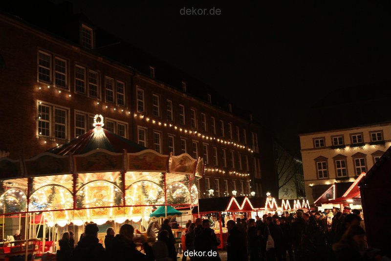 weihnachtsmaerkte-2010-duesseldorf-rathausplatz-abend-090
