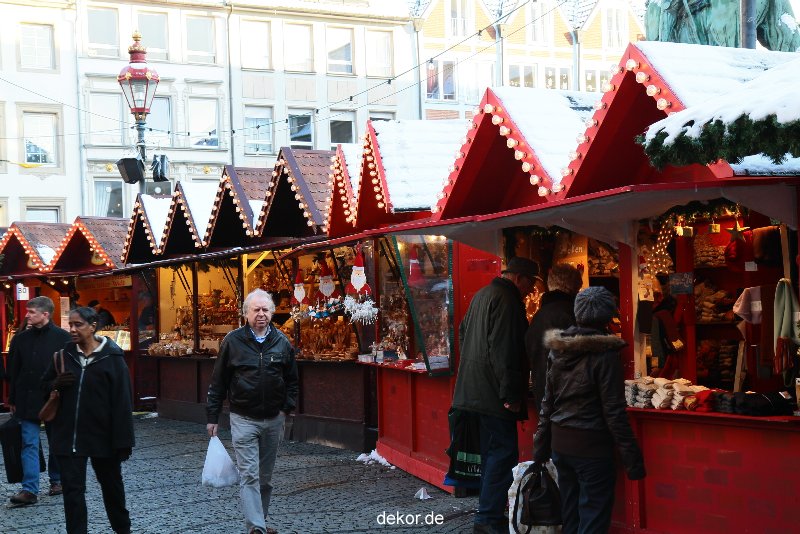 weihnachtsmaerkte-2010-duesseldorf-rathausplatz-025