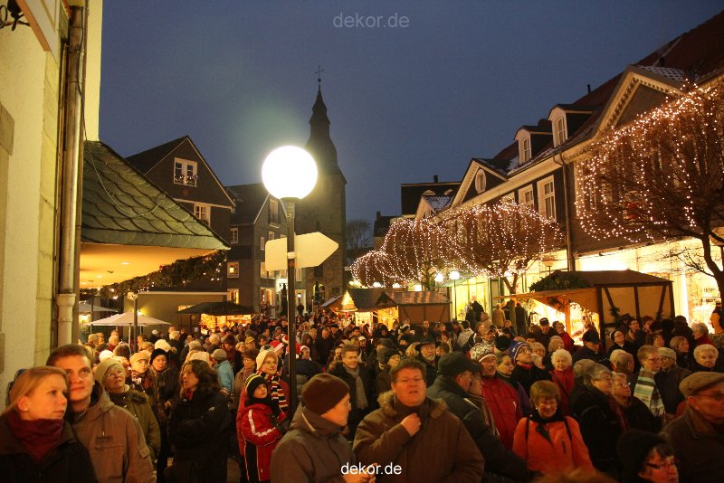 weihnachtsmaerkte-2010-hattingen-altstadt-frau-holle-020