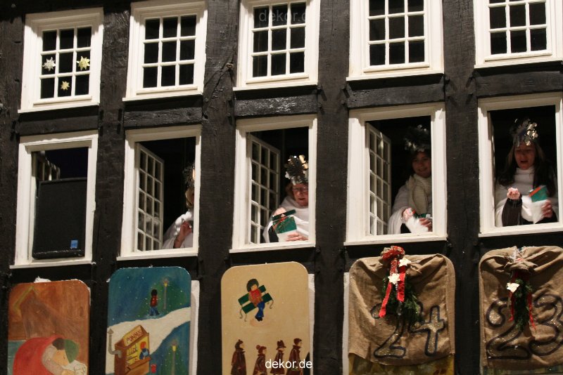 weihnachtsmaerkte-2010-hattingen-altstadt-frau-holle-037