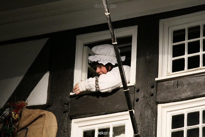 weihnachtsmaerkte-2010-hattingen-altstadt-frau-holle-048