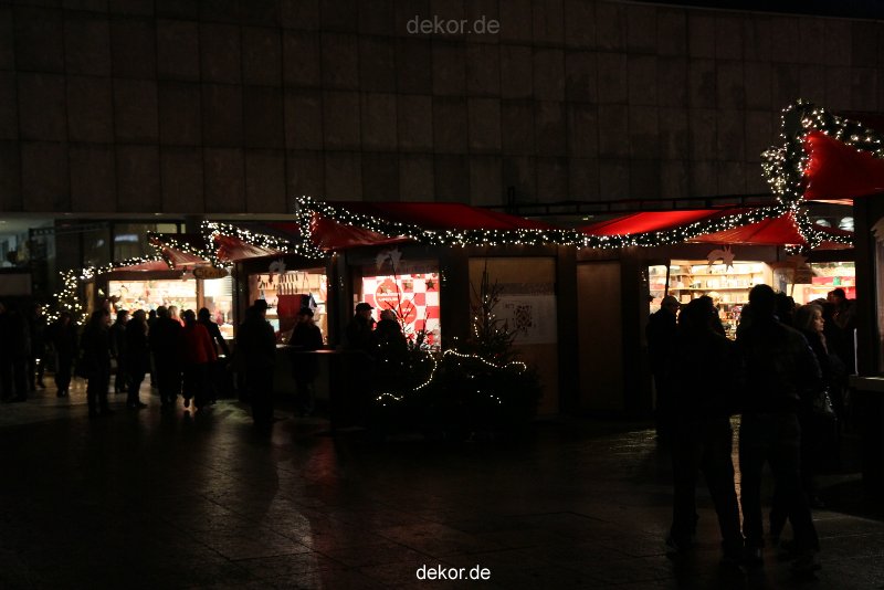 weihnachtsmaerkte-2010-koeln-domplatz-abends-010