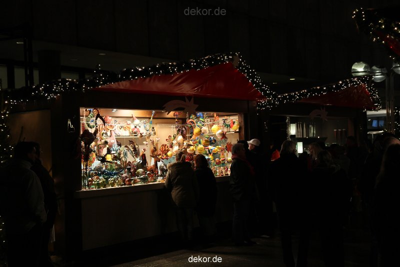 weihnachtsmaerkte-2010-koeln-domplatz-abends-013