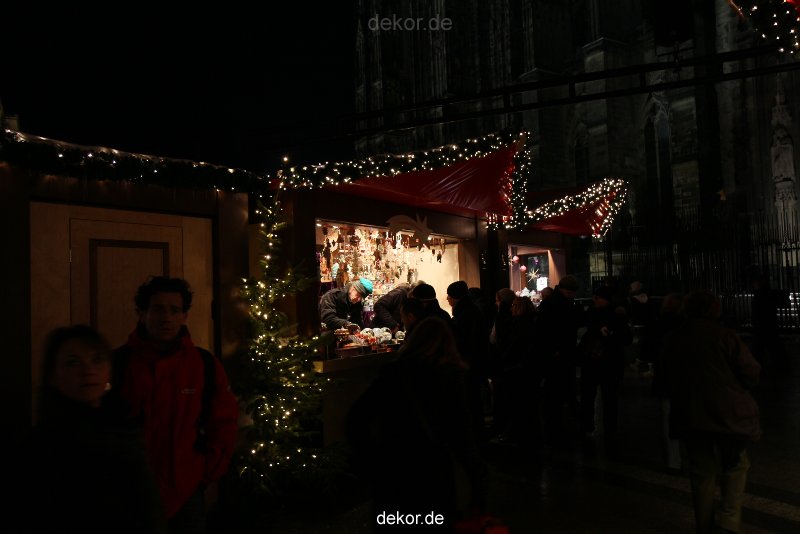 weihnachtsmaerkte-2010-koeln-domplatz-abends-017