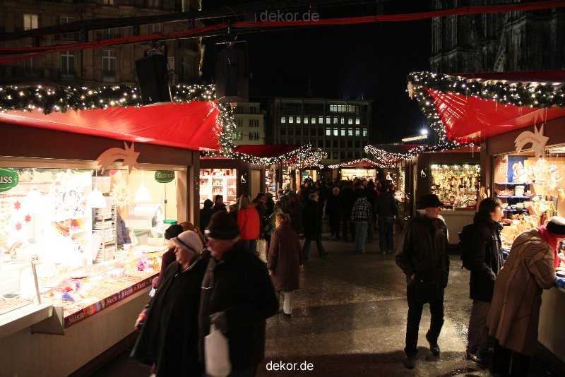 weihnachtsmaerkte-2010-koeln-domplatz-abends-023