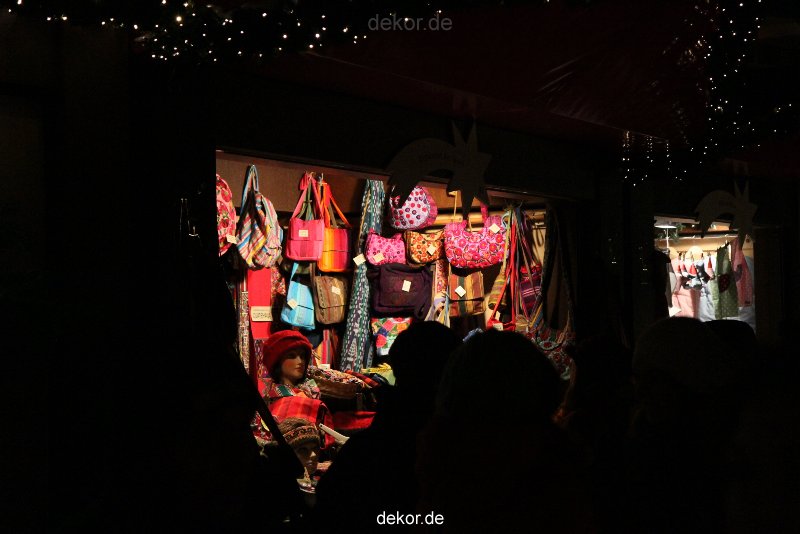 weihnachtsmaerkte-2010-koeln-domplatz-abends-038