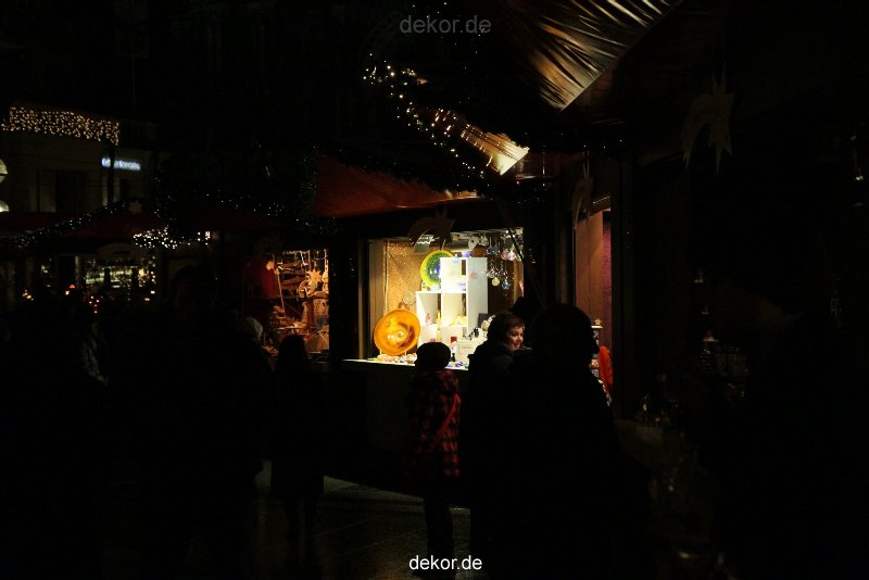 weihnachtsmaerkte-2010-koeln-domplatz-abends-039