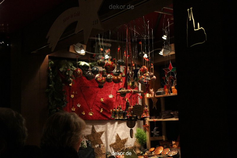 weihnachtsmaerkte-2010-koeln-domplatz-abends-041