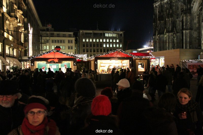 weihnachtsmaerkte-2010-koeln-domplatz-abends-056