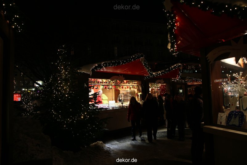 weihnachtsmaerkte-2010-koeln-domplatz-abends-069