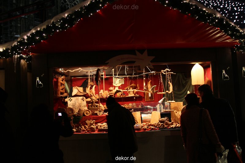 weihnachtsmaerkte-2010-koeln-domplatz-abends-077